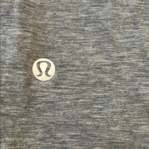 Lululemon Gray and White Striped Women's Top - Picture 3 of 5